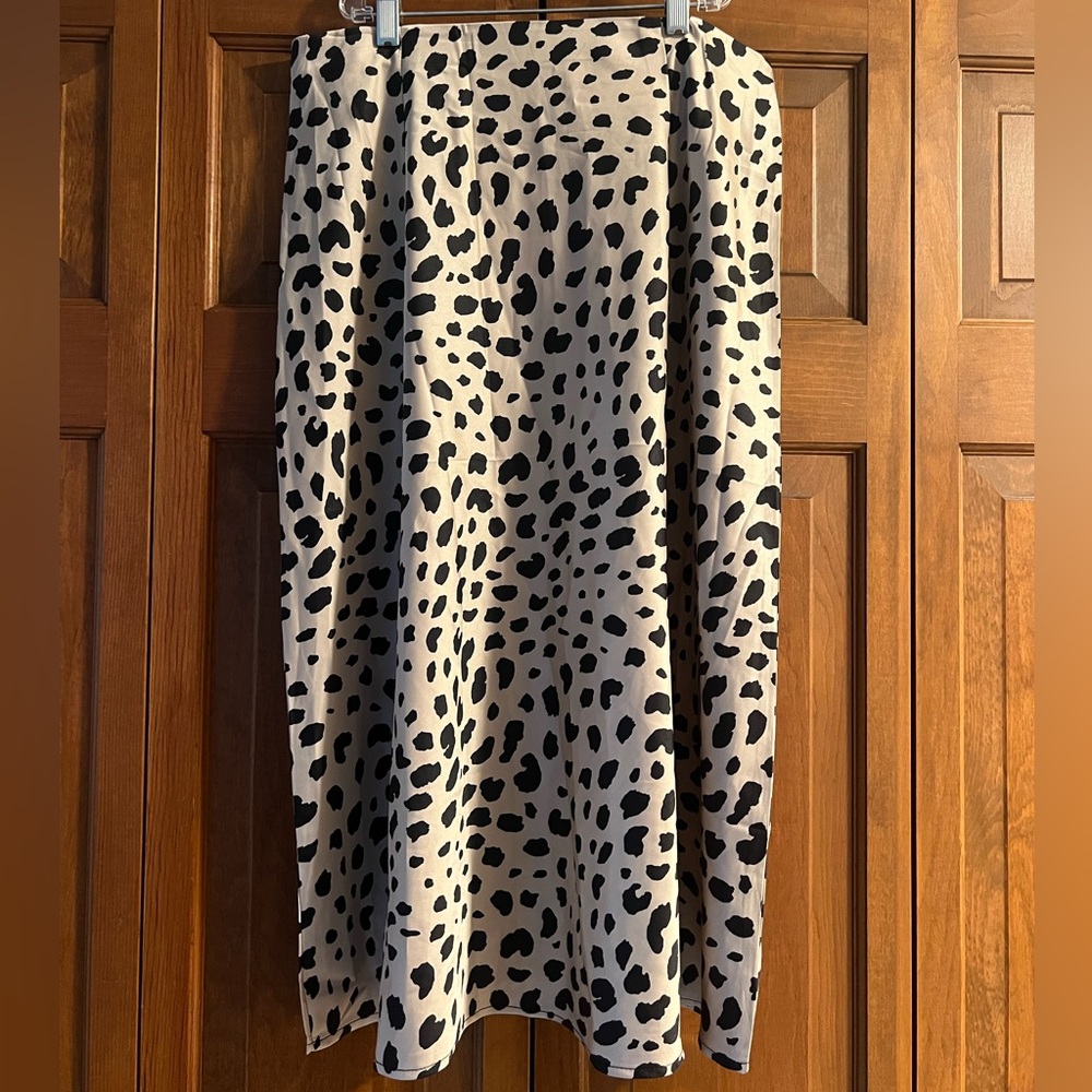 Elegant Animal Print Maxi Skirt